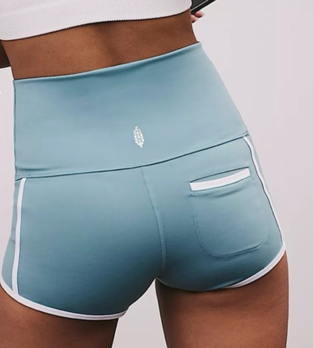 NEW FREE PEOPLE FP MOVEMENT EUCALYPTUS GREEN ISLAND TIME SHORTS SZ S